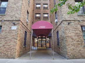 1922 McGraw Avenue 6I, Bronx NY 10462