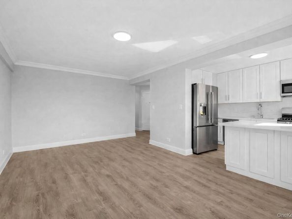 141-37 Union Turnpike 2O, Flushing NY 11367