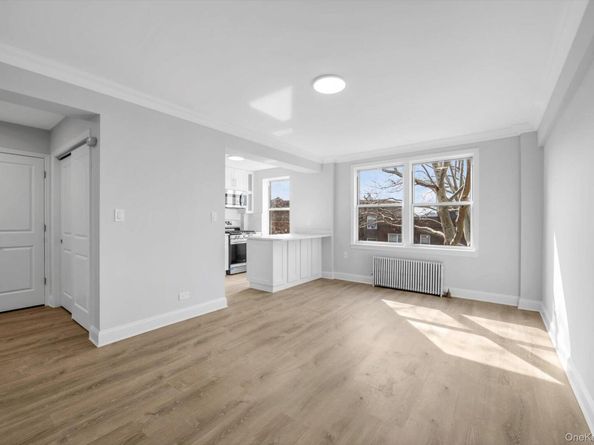 141-37 Union Turnpike 2O, Flushing NY 11367