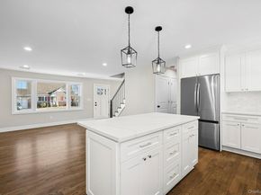 36 Cinque Drive, Farmingdale NY 11735