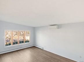 111 Schneider Lane, Hauppauge NY 11788