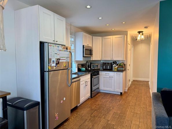 3 Sperry Street W, East Rockaway NY 11518