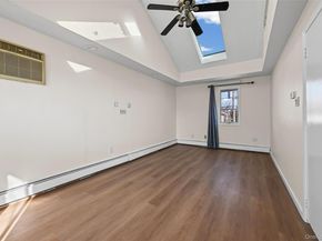 130 Gordon Place, Freeport NY 11520