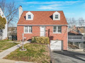 54 Staunton Street, Yonkers NY 10704