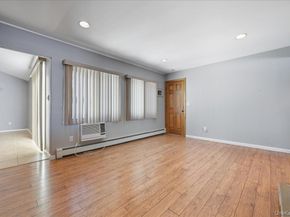 29 Disc Lane, Wantagh NY 11793