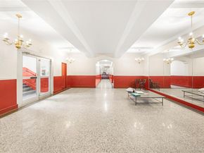 1 Fisher Dr. 114, Fleetwood NY 10552