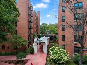 139-15 83rd Avenue 503, Briarwood NY 11435