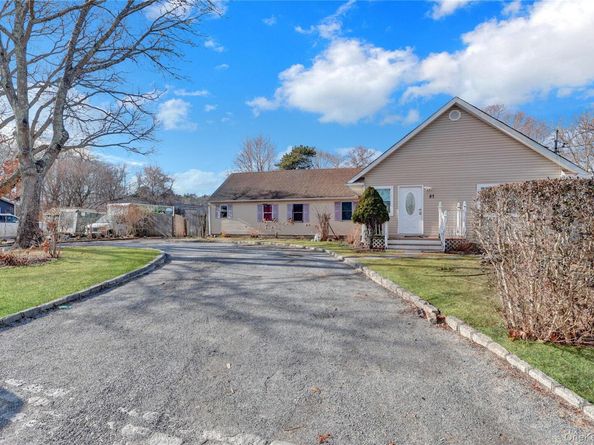 87 Vail Avenue, Riverhead NY 11901