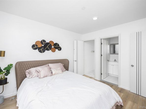 70-40 45th Avenue 1j, Woodside NY 11377