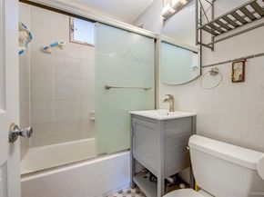 4 Carmans Court, Farmingdale NY 11735