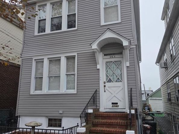 57-40 63rd Street, Maspeth NY 11378