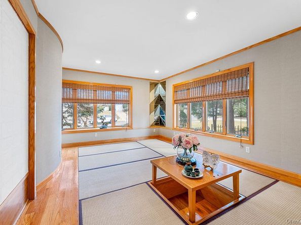 64-16 211 Street, Bayside NY 11364