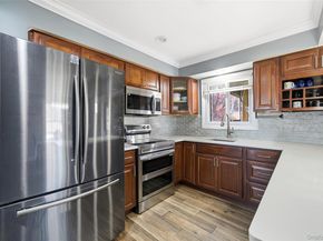 262 N Dunton Avenue, East Patchogue NY 11772