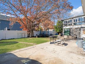 262 N Dunton Avenue, East Patchogue NY 11772