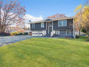 262 N Dunton Avenue, East Patchogue NY 11772