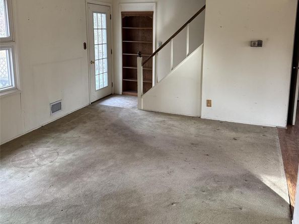 724 Locksley Road, Yorktown Heights NY 10598