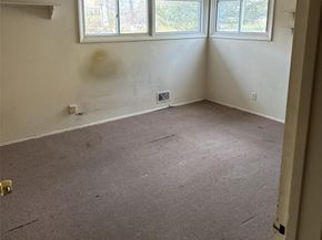 724 Locksley Road, Yorktown Heights NY 10598