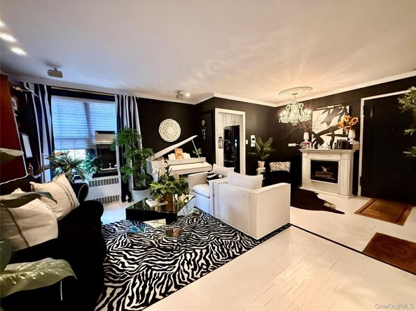 112-25 34th Avenue 2D, Corona NY 11368