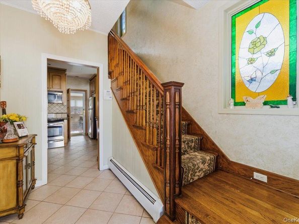 1053 Quentin Place, Woodmere NY 11598