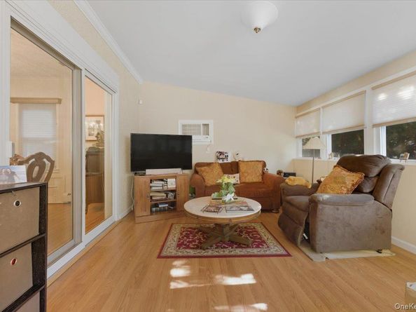 1053 Quentin Place, Woodmere NY 11598