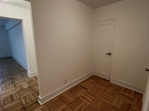 280 Collins Avenue 4E, Mount Vernon NY 10552