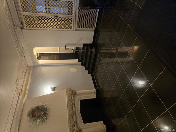 141 Woodmere Boulevard 6C, Woodmere NY 11598