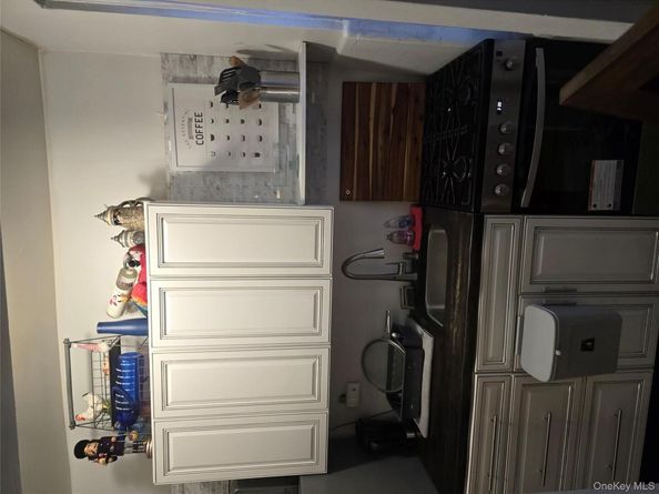 141 Woodmere Boulevard 6C, Woodmere NY 11598