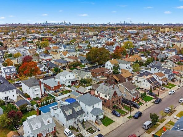 160-36 99th Street, Howard Beach NY 11414