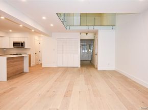 95 Woodlake Drive W 95, Woodbury NY 11797