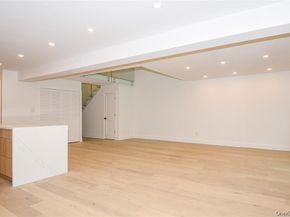 95 Woodlake Drive W 95, Woodbury NY 11797