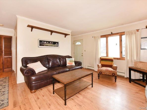 86 Cleveland Avenue, Massapequa NY 11758