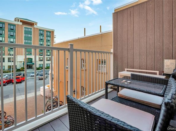 251 W Broadway 306, Long Beach NY 11561