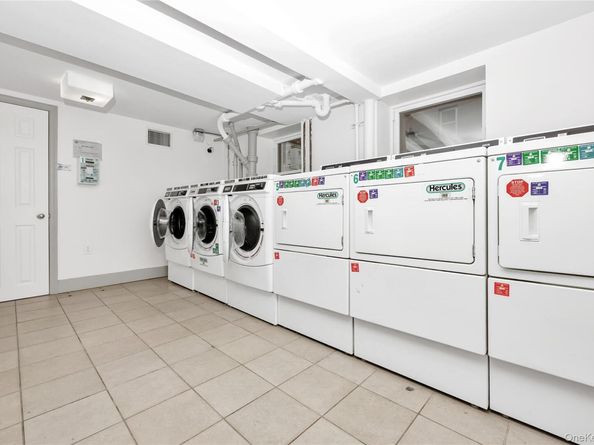 251 W Broadway 306, Long Beach NY 11561