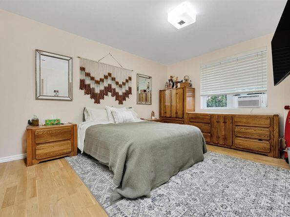 251 W Broadway 306, Long Beach NY 11561