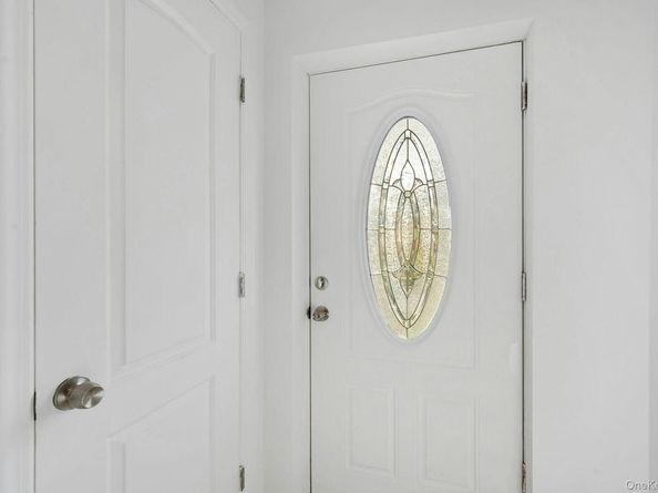 820 Hollywood Avenue, Bronx NY 10465