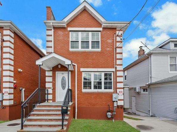 820 Hollywood Avenue, Bronx NY 10465