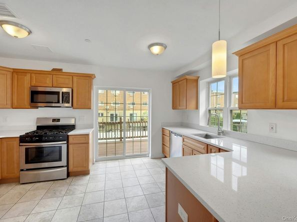 820 Hollywood Avenue, Bronx NY 10465