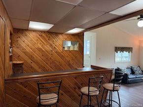 7 Fairlawn Court, Shirley NY 11967
