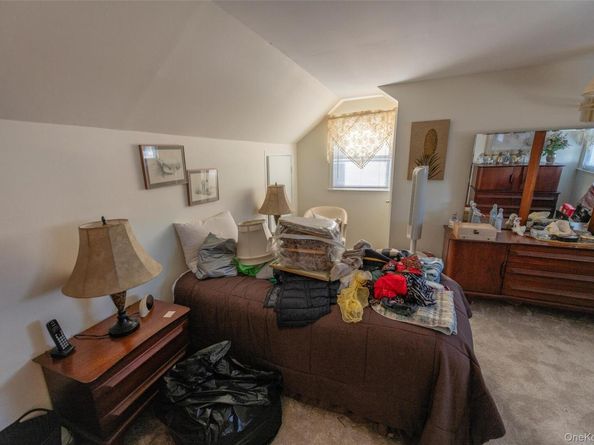 7 Fairlawn Court, Shirley NY 11967