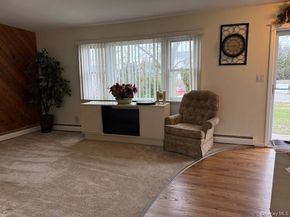 7 Fairlawn Court, Shirley NY 11967