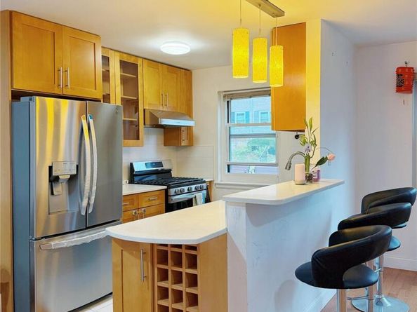 15244 Jewel Avenue 102A, Flushing NY 11367