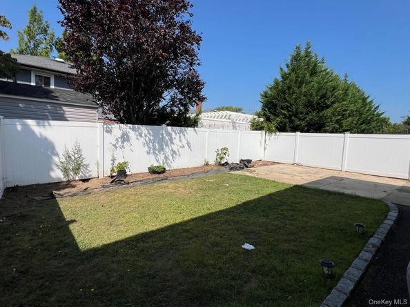 49 Catalpa Street, North Babylon NY 11703