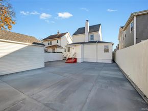 192-23 116th Road, Saint Albans NY 11412