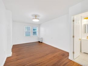 192-23 116th Road, Saint Albans NY 11412