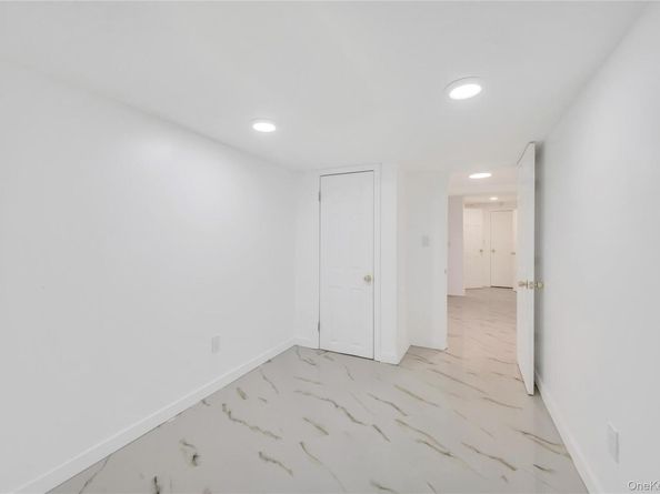 192-23 116th Road, Saint Albans NY 11412