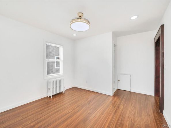 192-23 116th Road, Saint Albans NY 11412