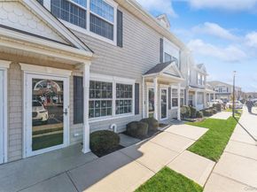 1207 Willow Lane, Valley Stream NY 11580