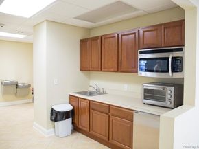 1207 Willow Lane, Valley Stream NY 11580