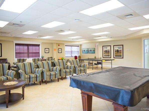 1207 Willow Lane, Valley Stream NY 11580