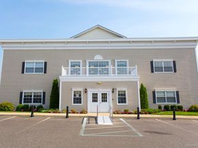 1207 Willow Lane, Valley Stream NY 11580